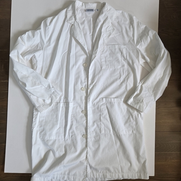 Landau Other - Landau Unisex White Full Length Lab Coat medical scrubs size Medium